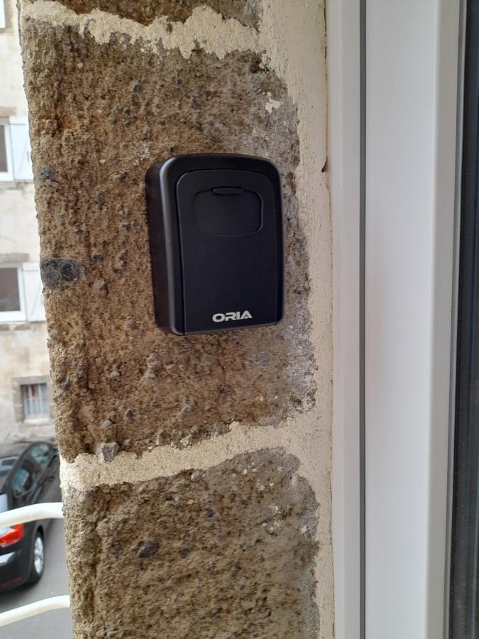 Apartamento Tour médiévale de l'an mille Loudes Exterior foto
