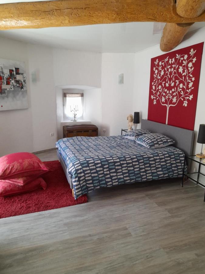 Apartamento Tour médiévale de l'an mille Loudes Exterior foto